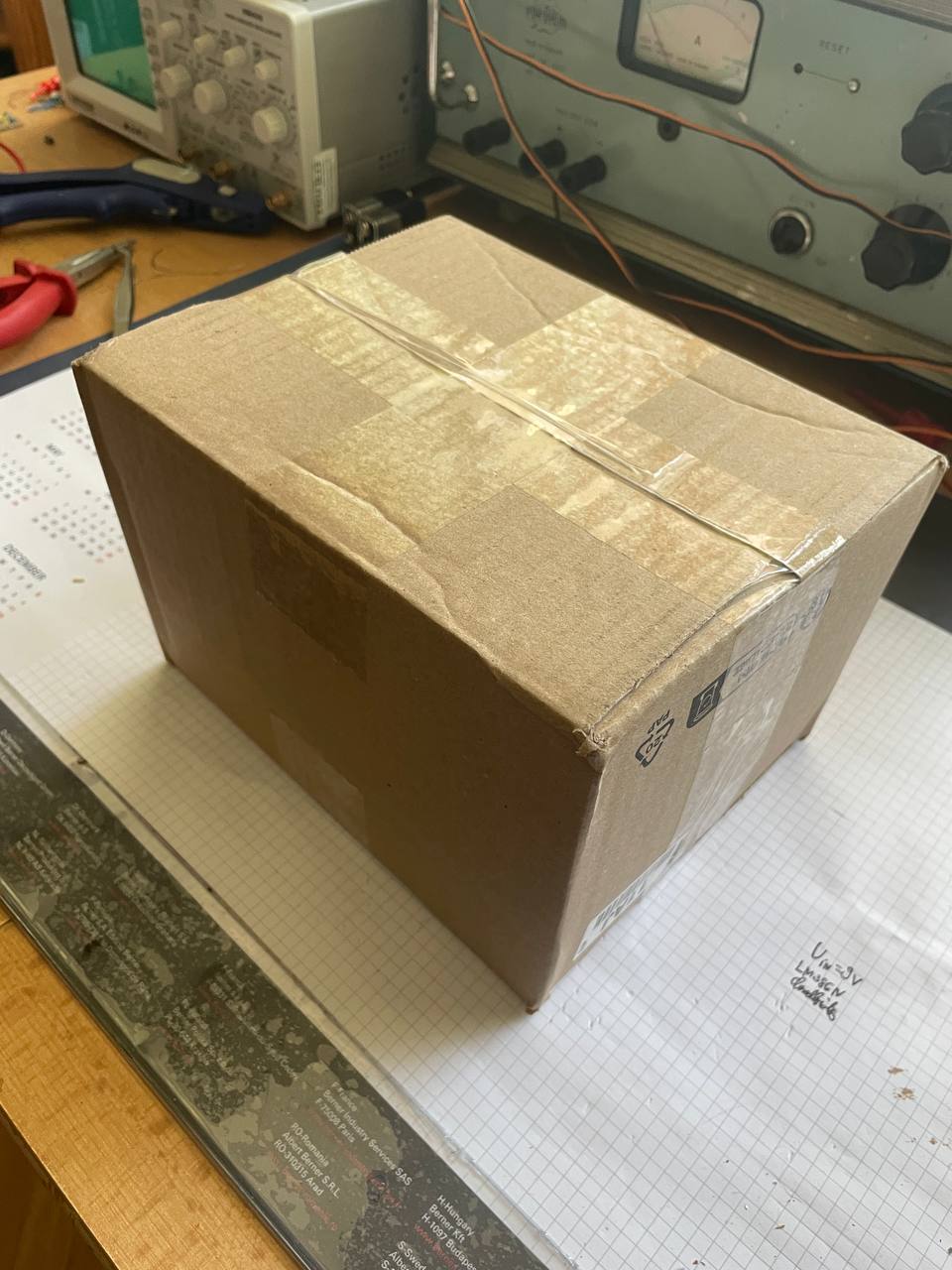 /post_images/2/mystery_parcel_arrival.jpg